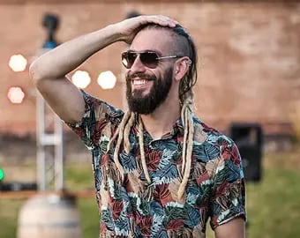 El DJ Simón Péndola