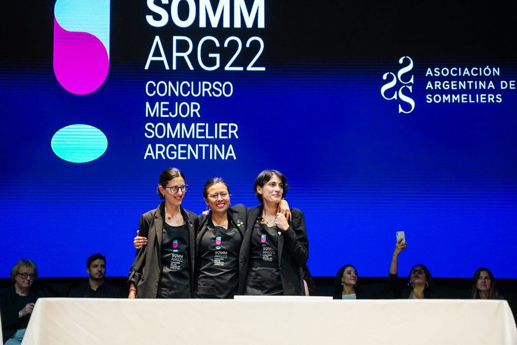 El Teatro Mendoza se vistió de fiesta para el concurso de Mejor Sommelier de Argentina 
