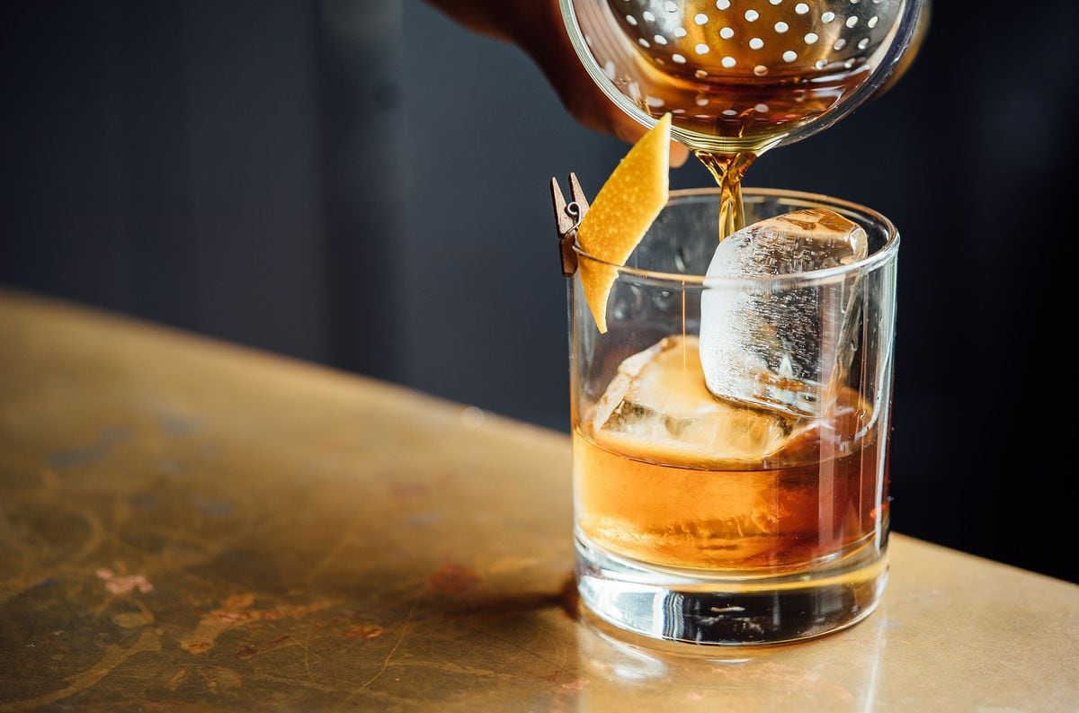 El whiskey y el whisky pueden ser usados en la coctelería. - Imagen ilustrativa / Web
