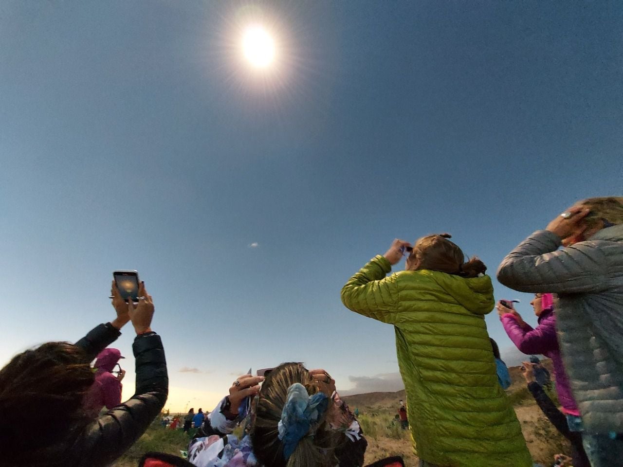 Eclipse total solar en Piedra del Águila, Neuquén. - 
