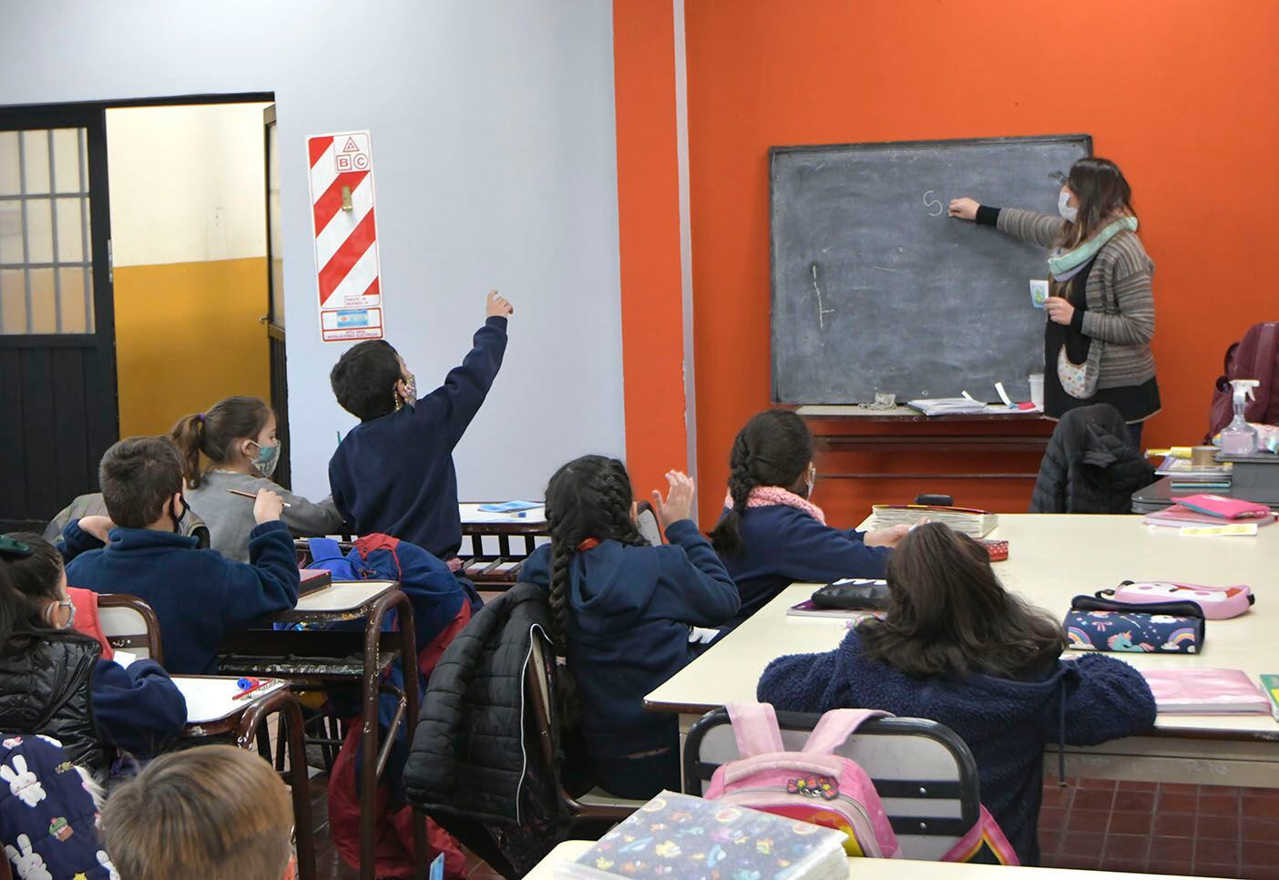 Alumnos del segundo grado de la escuela Doctor Julio Lemos también regresaron a clases presenciales y sin burbuja.  