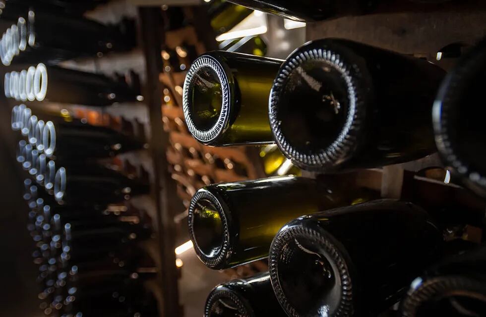 Los vinos de guarda pueden pasar varios años en botellas y en las bodegas completando su maduración. - Ignacio Blanco / Los andes