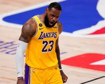 El Rey. Para LeBron James, el mejor de la actualidad en la NBA, es muy importante el título en esta campaña con los Lakers. (AP)