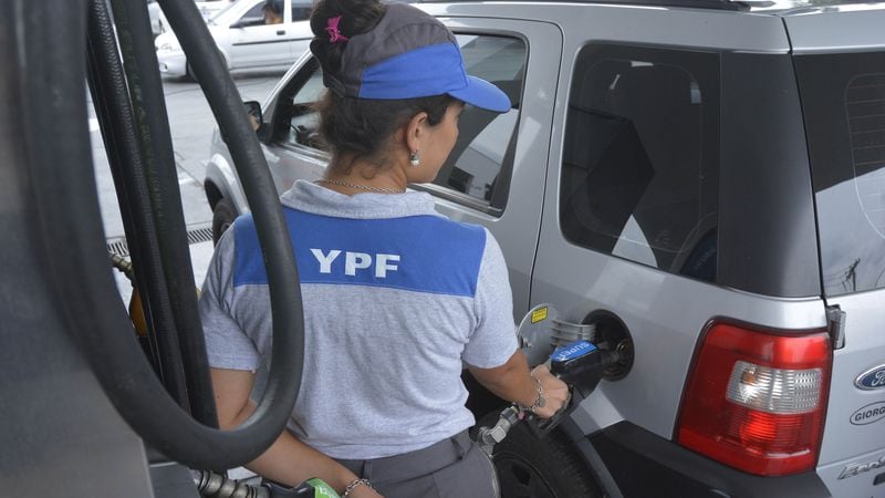 Desde este miércoles los combustibles de YPF aumentan 4,5% en Mendoza