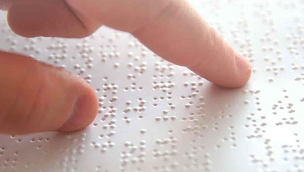 El sistema Braille fue creado en el siglo XIX por el francés Louis Braille.