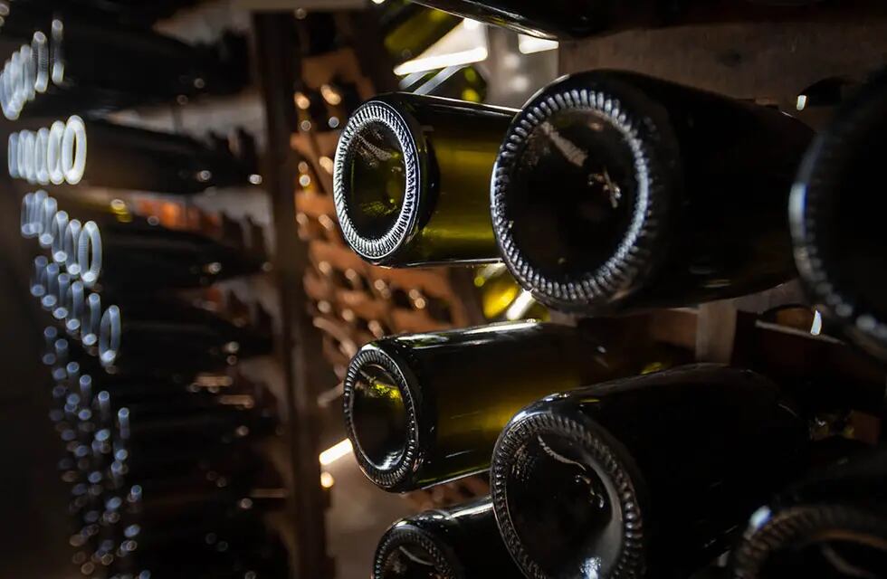Los vinos de guarda pueden pasar varios años en botellas y en las bodegas completando su maduración. - Ignacio Blanco / Los andes