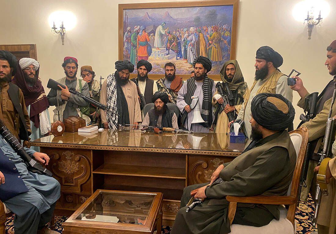 Talibanes tomaron el poder en Afganistán - 