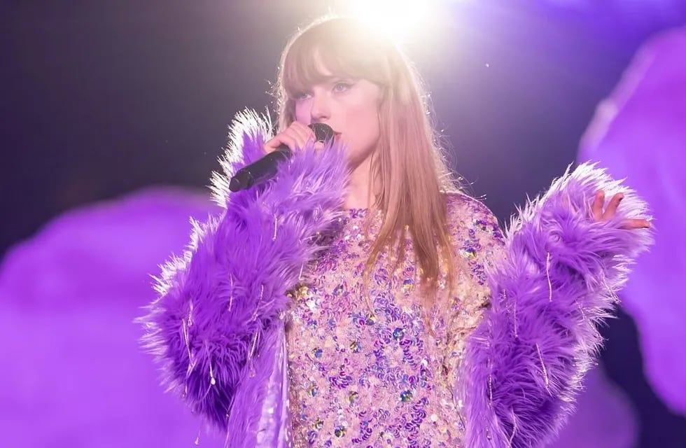 Taylor Swift inspira un cóctel violeta con una de sus recientes canciones.