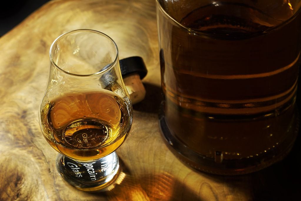 La industria del scotch alcanzará los 33 mil millones de dólares en 2027. -Archivo.