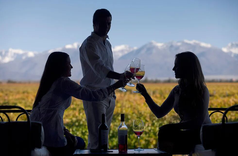 Disfruta de las bodegas y eventos con vinos en Mendoza, este finde XL.