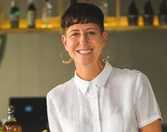 Cuál es la clave para sorprender con un trago a Inés de los Santos, la bartender más famosa de Argentina