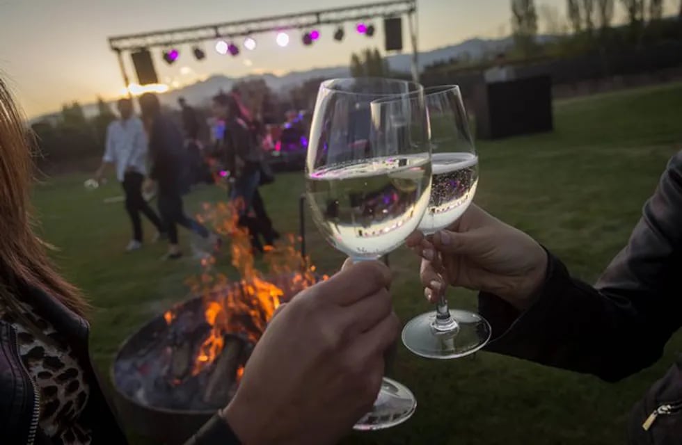 El consumo de vinos blancos se revitaliza de la mano de las personas interesadas en explorar. (Foto: Ignacio Blanco)