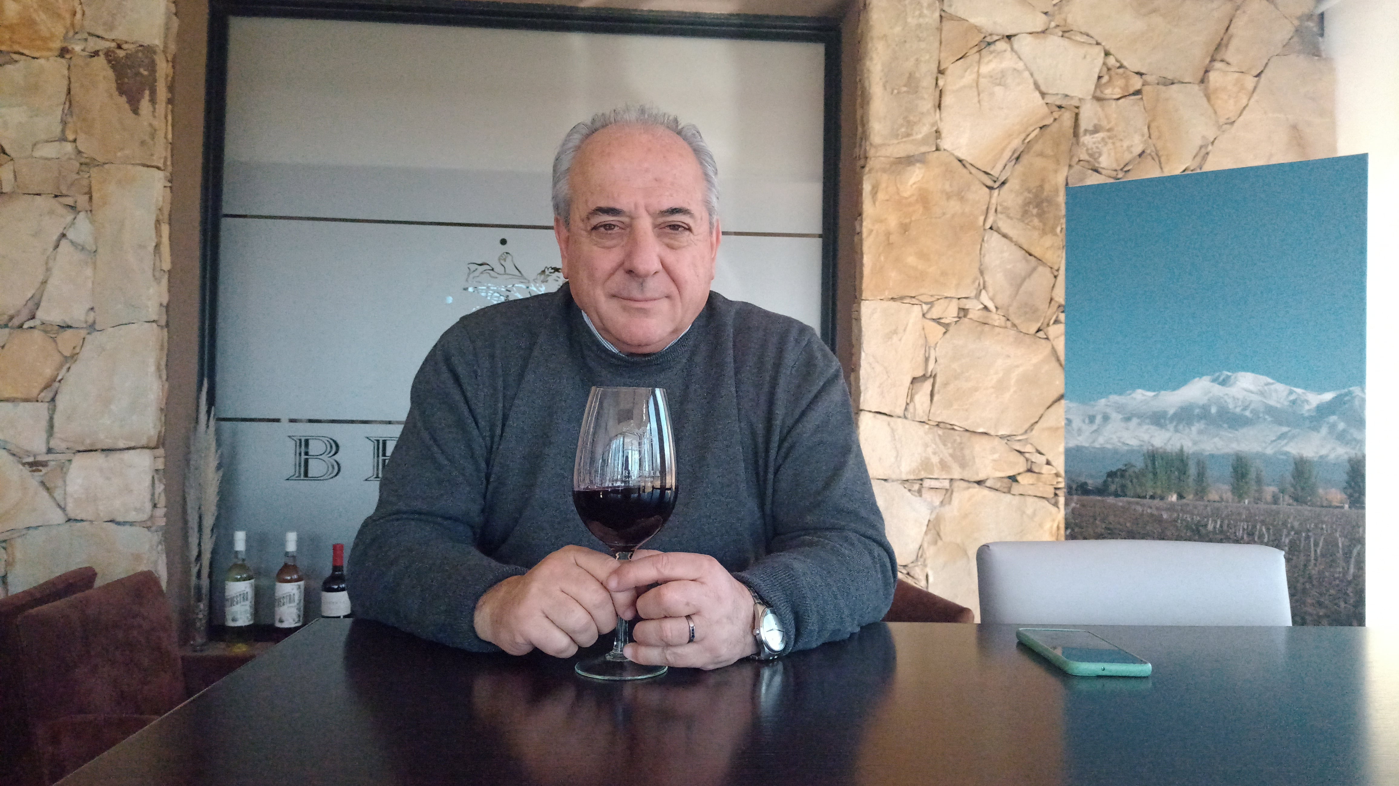 Walter Bressia, propietario de Bodega Bressia y presidente de Bodegas de Argentina, entidad que nuclea a 250 empresas de todas las zonas vitícolas del país,