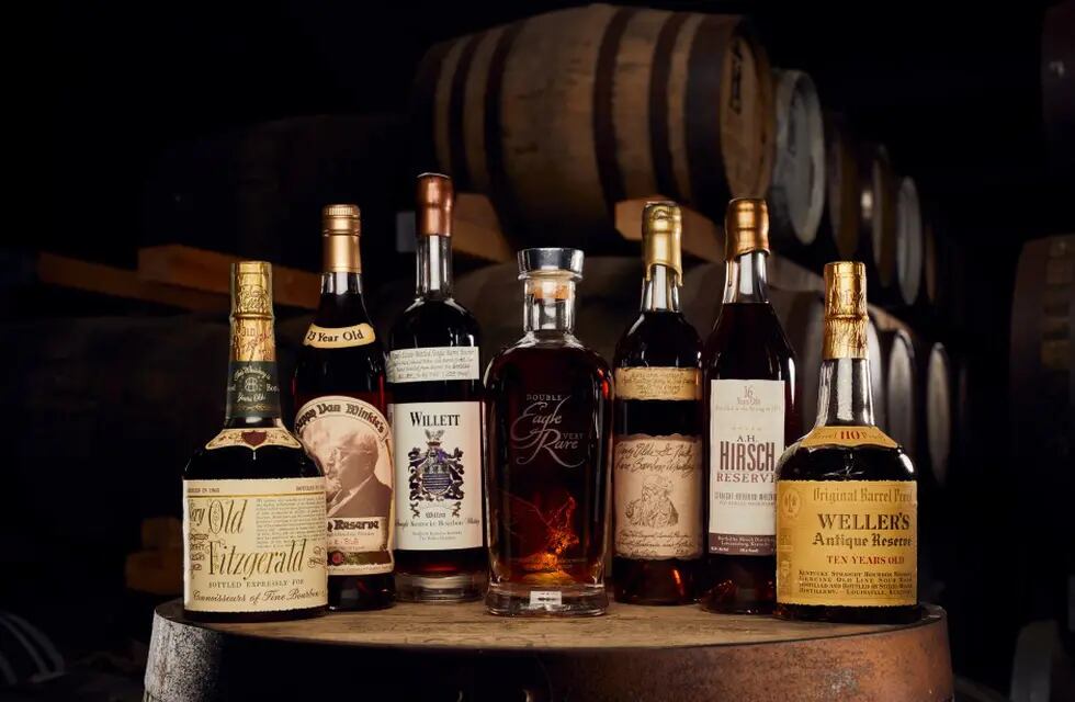Algunos de los whiskies de la subasta más grande del mundo.