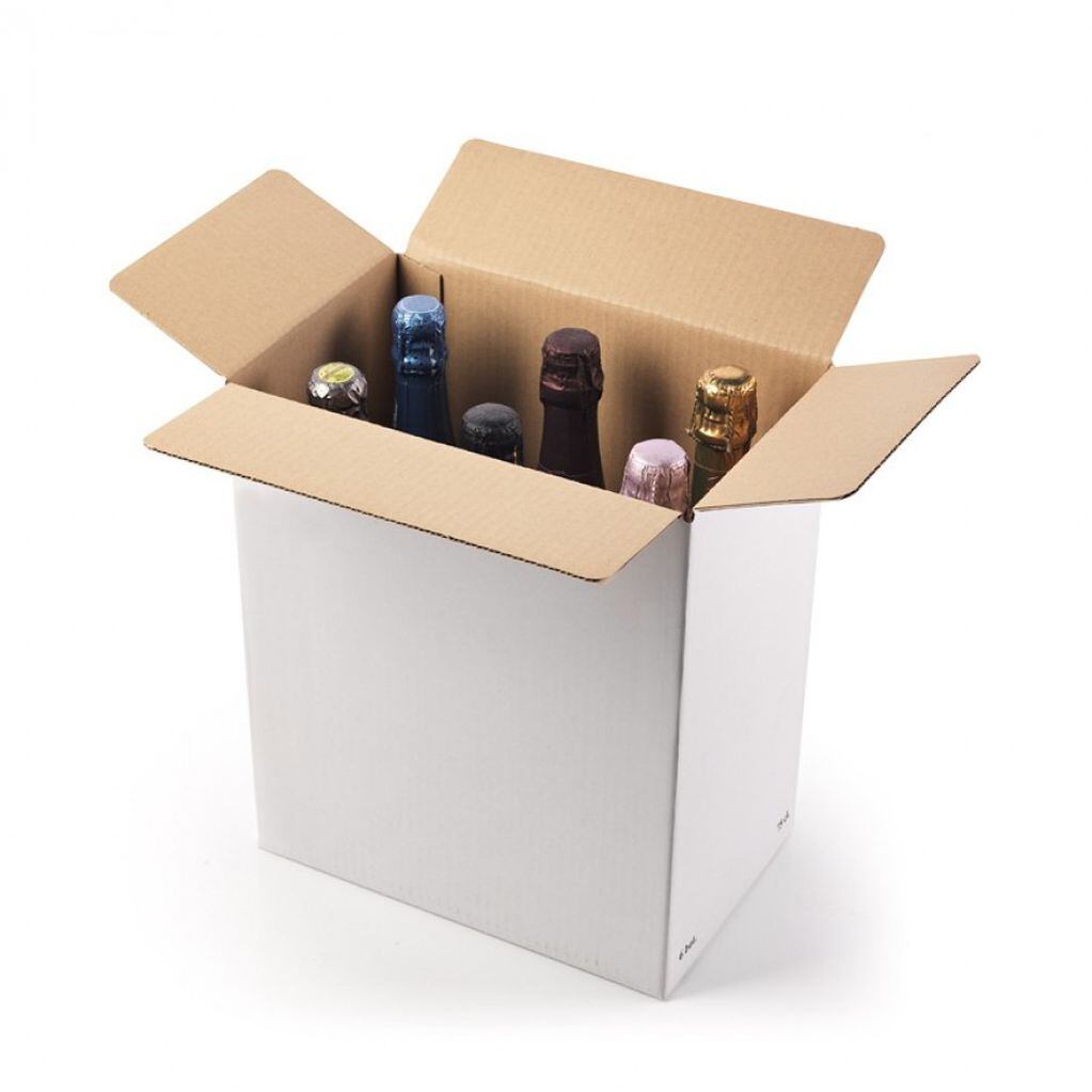 Se ofrecen vinos en cajas o sueltos. Cada lote suele tener más de un tipo de vino.