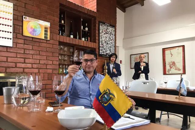 Once bodegas de Mendoza participan a distancia de una Misión de Vinos a Ecuador