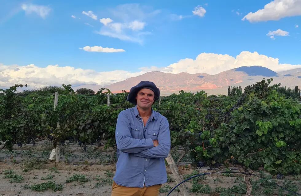 Agustín Lanus, el enólogo y apasionado del vino en Valles Calchaquíes.