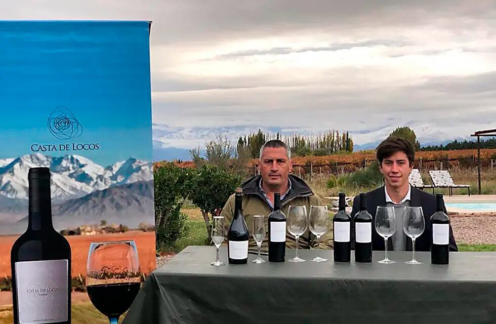 Facundo Di Paola es uno de los enólogos jóvenes de Mendoza y perteneciente a una familia con larga trayectoria vitivinícola en Argentina.