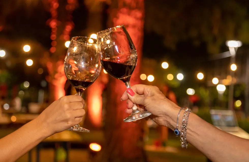 El vino es el mejor aliado para celebrar el Día de los Enamorados.