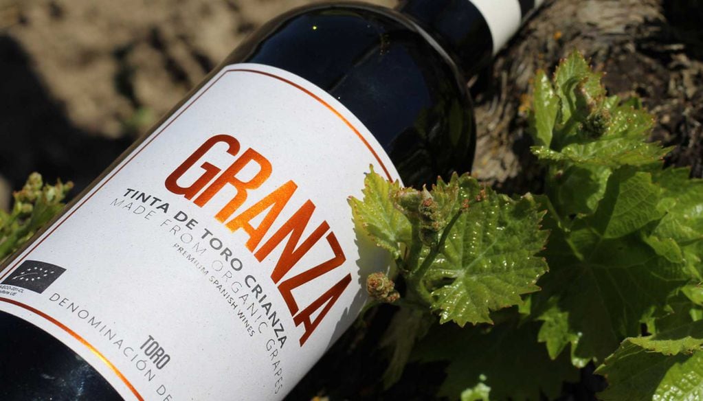 El vino Granza, de Matarromera, tiene etiquetas elaboradas a partir de papel orgánico a base de orujo y esquejes. -Gentileza.