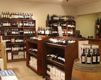 El consumo en vinotecas se adaptó a la digitalización pero conserva cierta fidelidad presencial.