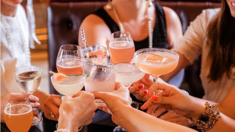 Dieta y cócteles: cómo elegir los con menos calorías y no subir de peso