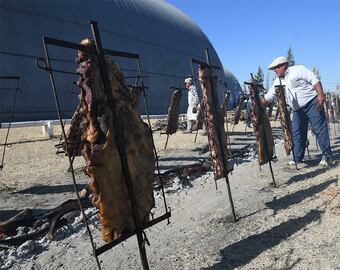 Mendoza recibirá asadores de todo el país para el Concurso de Asado a la Estaca. - Imagen Ilustrativa - Ignacio Blanco / Los Andes