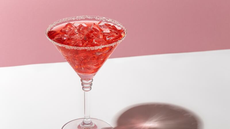 Cosmopolitan, el cóctel que saltó a la fama por Madonna y sigue vigente