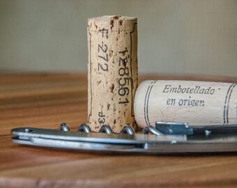 . Elegir el sacacorchos adecuado puede marcar la diferencia entre una experiencia sin complicaciones y un desafío en el que corchos rotos.