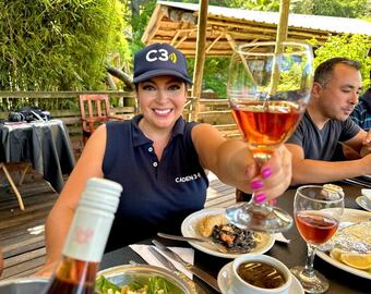 Yeny Ortega es periodista, locutora y sommelier. Formará parte del jurado en la segunda edición del Concurso de Vinos de Guarda14.