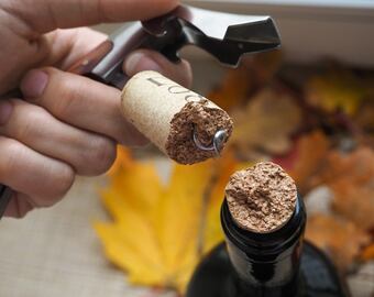 Corcho roto, cómo sacarlo de la forma más efectiva.