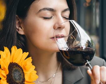 Los secretos para descubrir los aromas de un buen vino