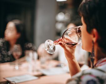 No todos los vinos tintos deben tomarse a la misma temperatura.