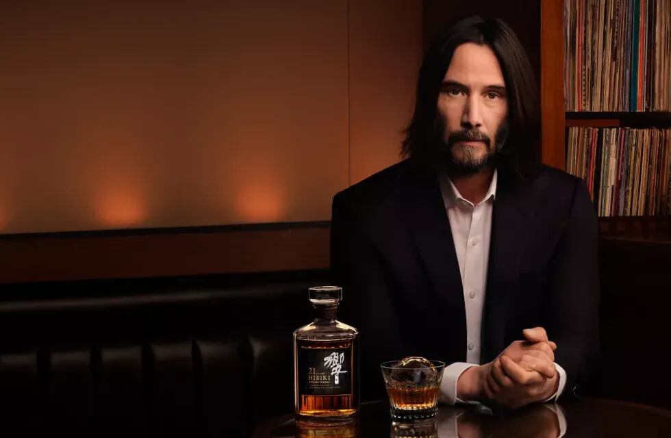 Keanu Reeves protagonizó el anuncio publicitario de un Whisky japonés.