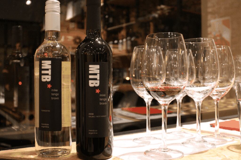 El vino de Costaflores fue el primero en ser comercializado en OpenVino. - Gentileza